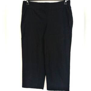 Women's Black Capri Pants /  Size 16